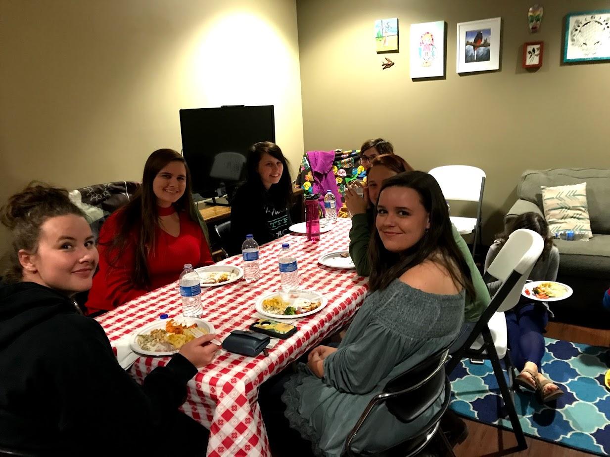 FRC Members Thanksgiving Pot Luck in Chera's apartment